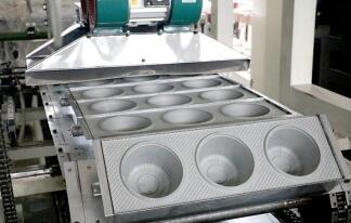 山東餐盒機哪家性價比高，真空成型機廠家推薦